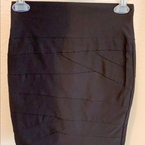 Pencil, above knee skirt